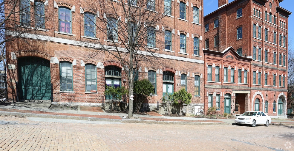 More Photos Of 201 Park Ave, Albany Apartments For Sale