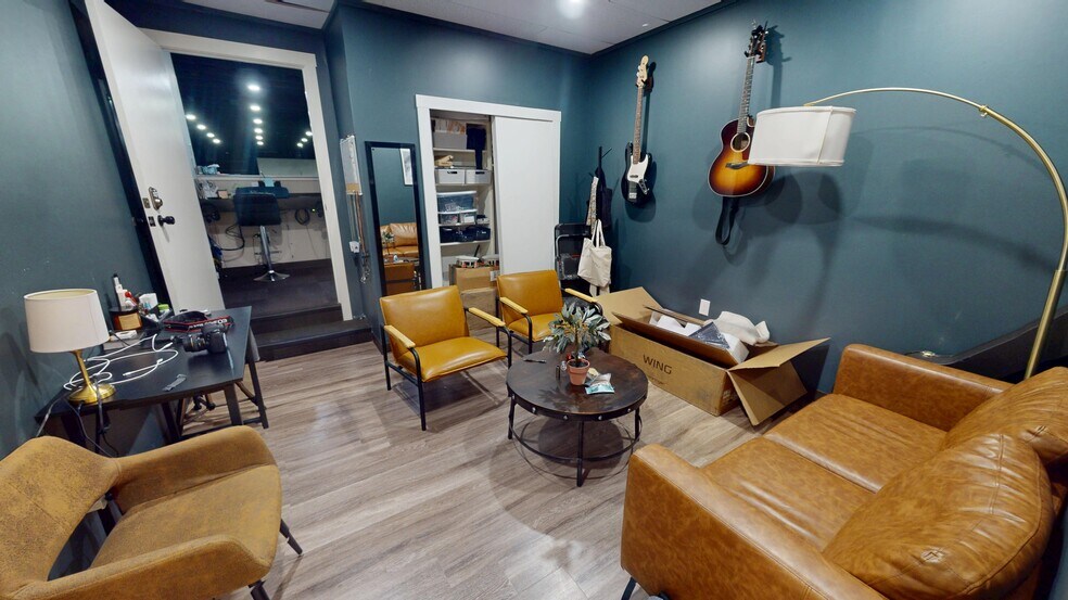 More Photos Of 1000 Payton Gin Rd, Austin Office For Sale