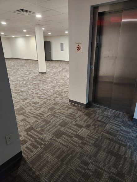 More Photos Of 124-128 Nassau St, Princeton General Retail For Lease