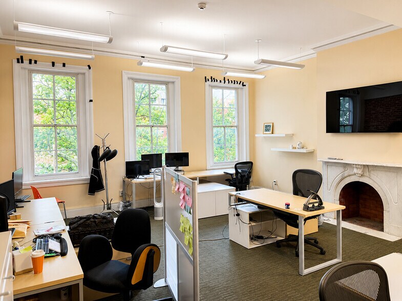 More Photos Of 3-5 E Read St, Baltimore Office For Sale