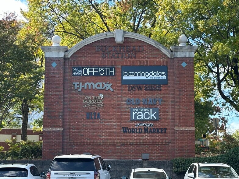 More Photos Of 1 Buckhead Loop, Atlanta Storefront For Lease