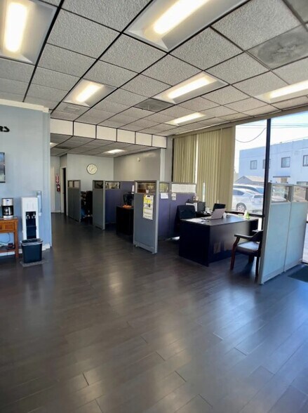 More Photos Of 3530 W Olympic Blvd, Los Angeles Storefront Retail Office For Lease