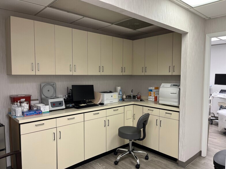 More Photos Of 233 E Shore Rd, Great Neck Medical For Sale