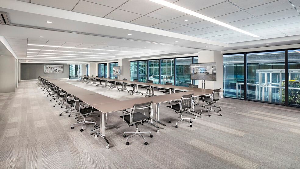 More Photos Of 250 Massachusetts Ave NW, Washington Office For Lease