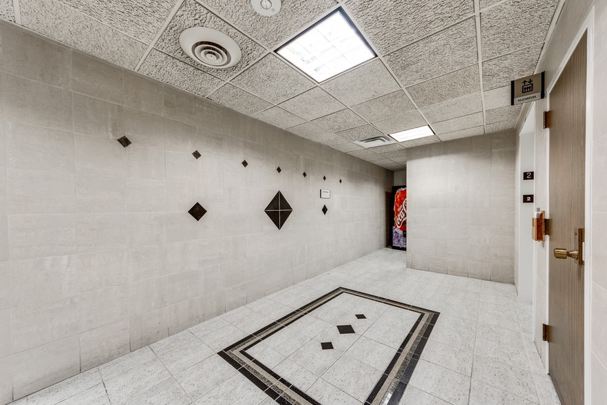 More Photos Of 8345 Walnut Hill Ln, Dallas Medical For Sale