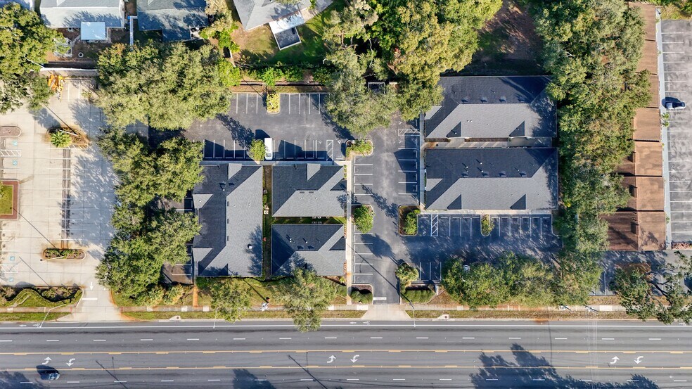 More Photos Of 2364 Drew St, Clearwater Medical For Lease