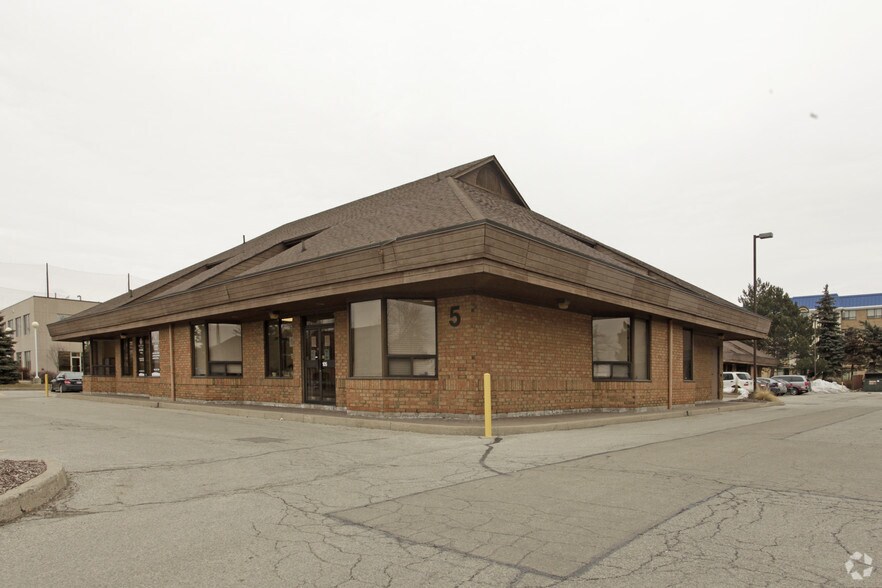More Photos Of 5 Director Ct, Vaughan Unknown For Lease