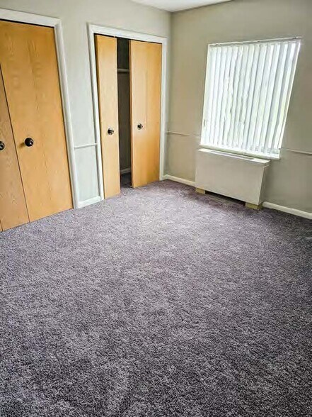 More Photos Of 1647 S Cove Blvd, Toledo Apartments For Sale