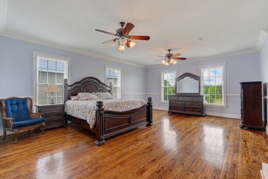 More Photos Of 178 Slaydon Rd, Eden Specialty For Sale