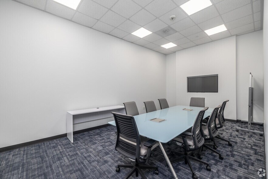 More Photos Of 331 Santa Monica Blvd, Santa Monica Apartments For Lease