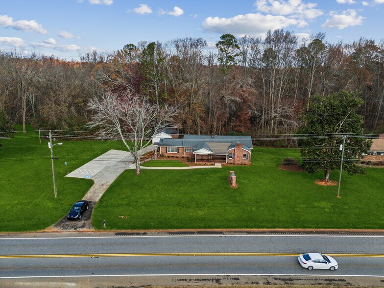 More Photos Of 5615 Cumming Hwy, Canton General Retail For Sale
