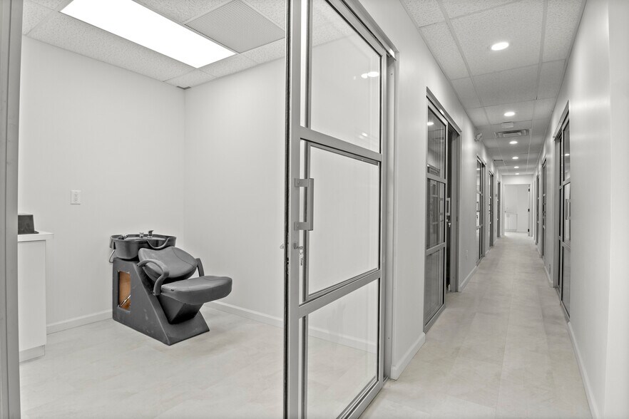 More Photos Of 27621 Warren Rd, Garden City Freestanding For Lease