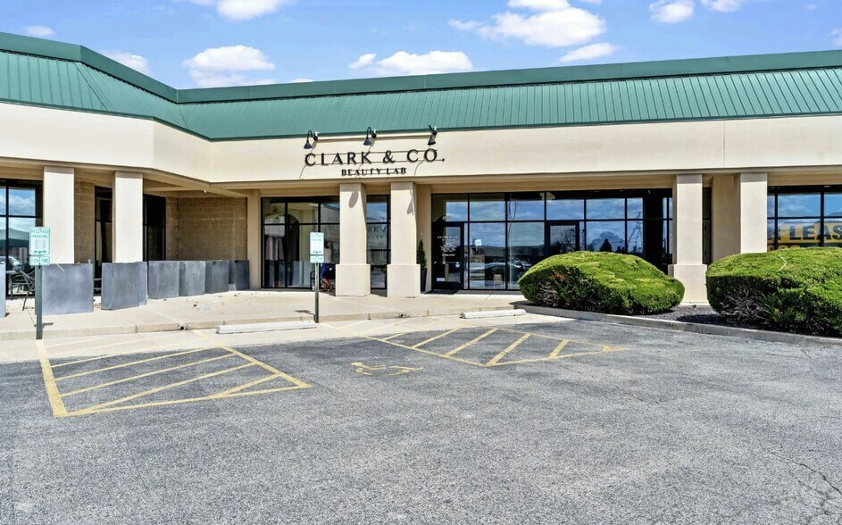 More Photos Of 3201 W Iles Ave, Springfield General Retail For Lease