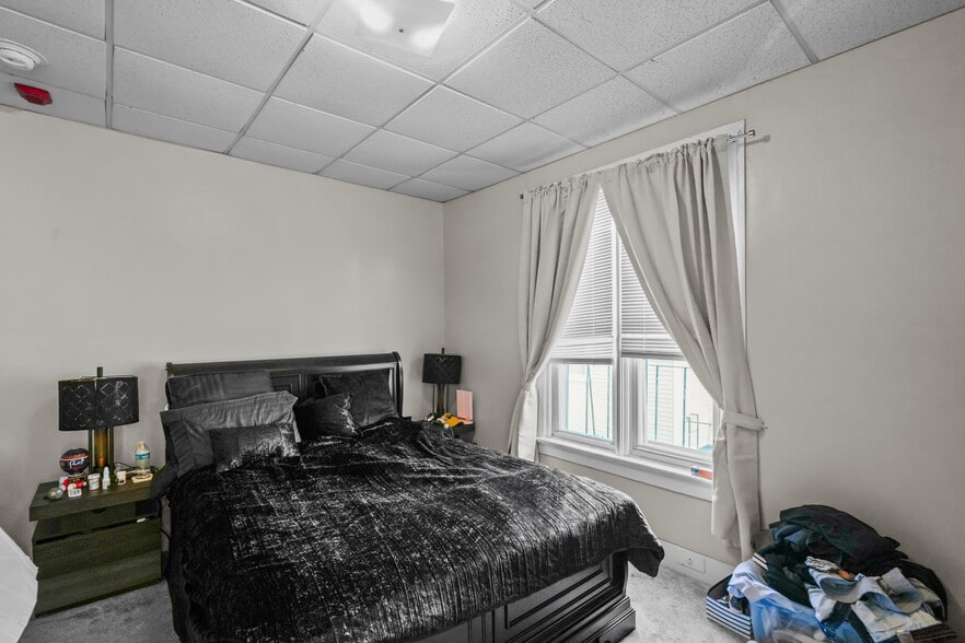 More Photos Of 79 Hamlet Ave, Woonsocket Apartments For Sale