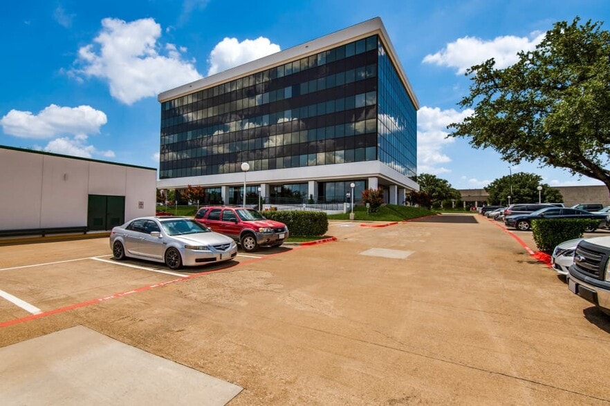 More Photos Of 2225 E Randol Mill Rd, Arlington Office For Lease