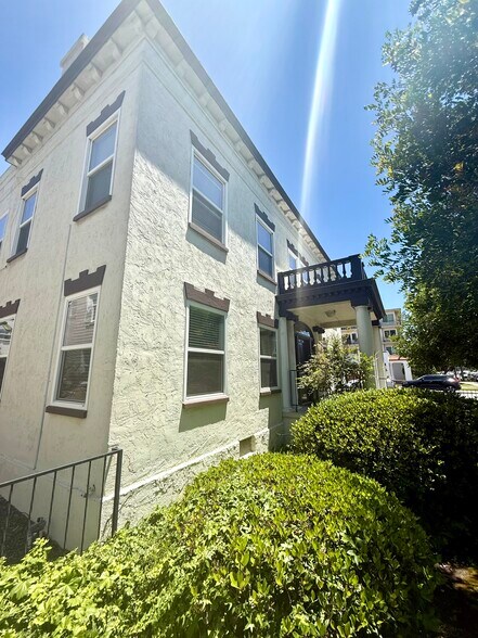More Photos Of 3501 Park Blvd, San Diego Apartments For Sale