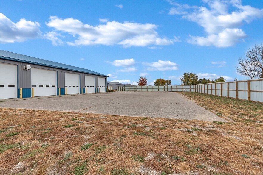 More Photos Of 3507 Dakota St, Alexandria Industrial For Sale