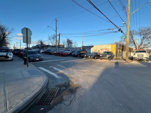 More Photos Of 2355 Hollers Ave, Bronx Land For Lease