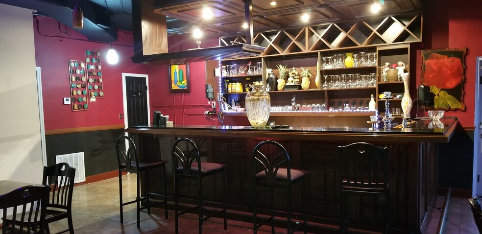 More Photos Of 6246-6252 Pembroke Rd, Miramar Storefront For Sale