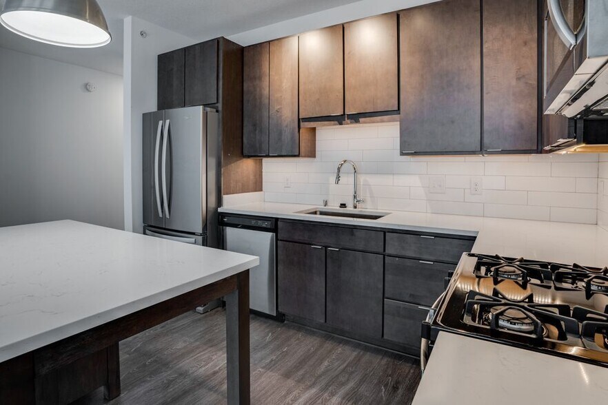 More Photos Of 246-258 Snelling Ave, Saint Paul Apartments For Lease