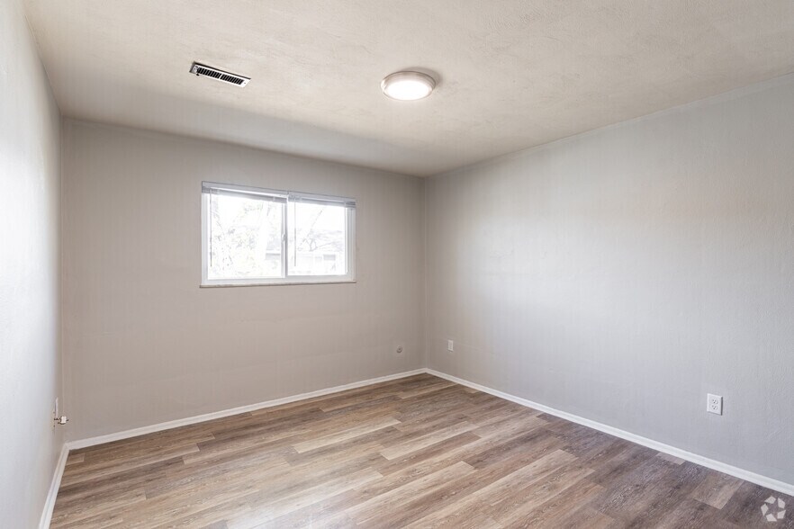 More Photos Of 237-311 N 12th St, Miamisburg Apartments For Sale
