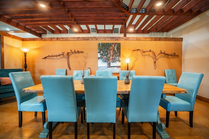 More Photos Of 316 E Wallace St, San Saba General Retail For Sale