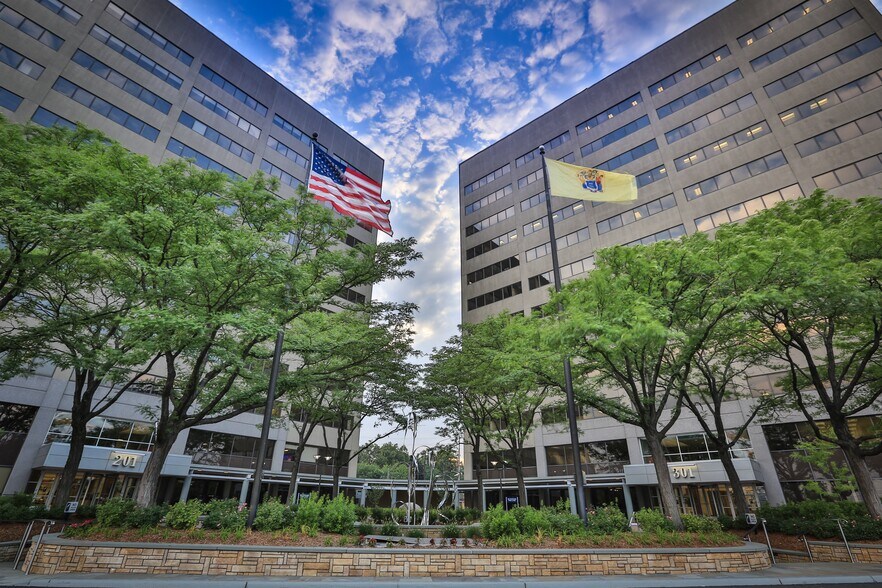 More Photos Of 301 State Route 17 N, Rutherford Office For Lease