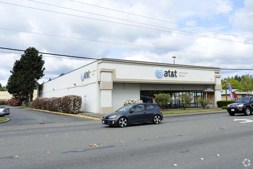 More Photos Of 4203-4217 Wheaton Way, Bremerton Storefront For Lease