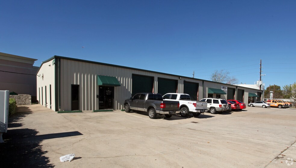 More Photos Of 10060 West Rd, Houston Warehouse For Lease