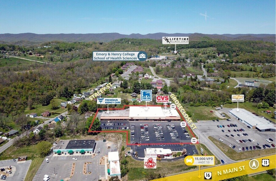 More Photos Of 945 N Main St, Marion Supermarket For Lease