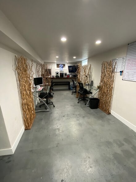More Photos Of 7145 Lowell Blvd, Westminster Office For Lease