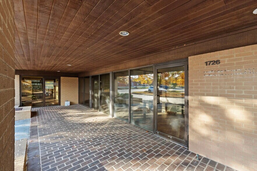 More Photos Of 1730 Amherst St, Winchester Medical For Sale