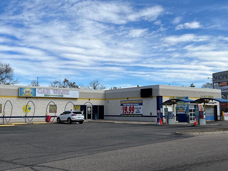More Photos Of 1381 8th St S, Wisconsin Rapids Carwash For Lease
