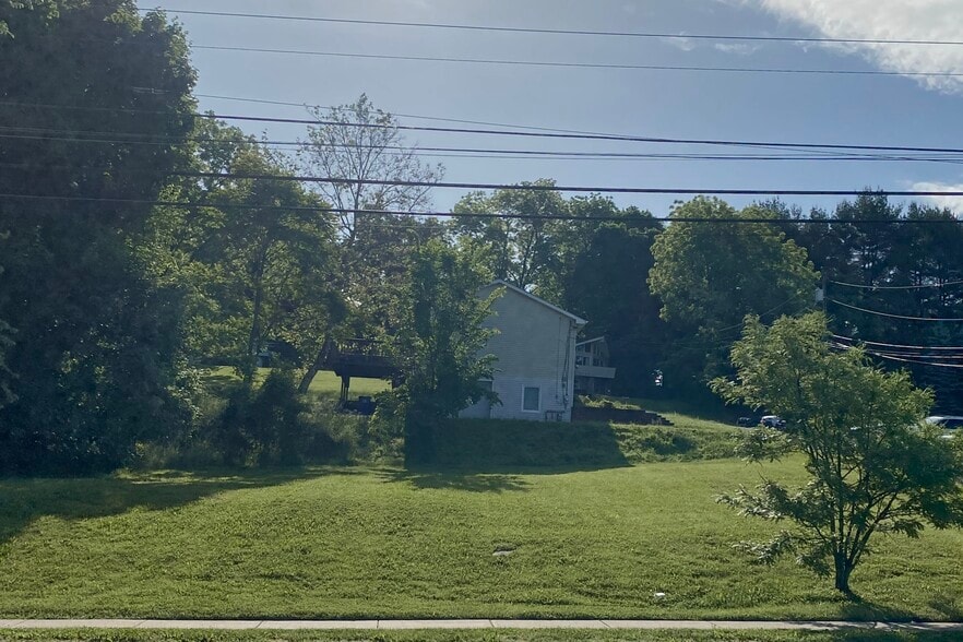 More Photos Of 352 Robinson Ave, Newburgh Land For Sale