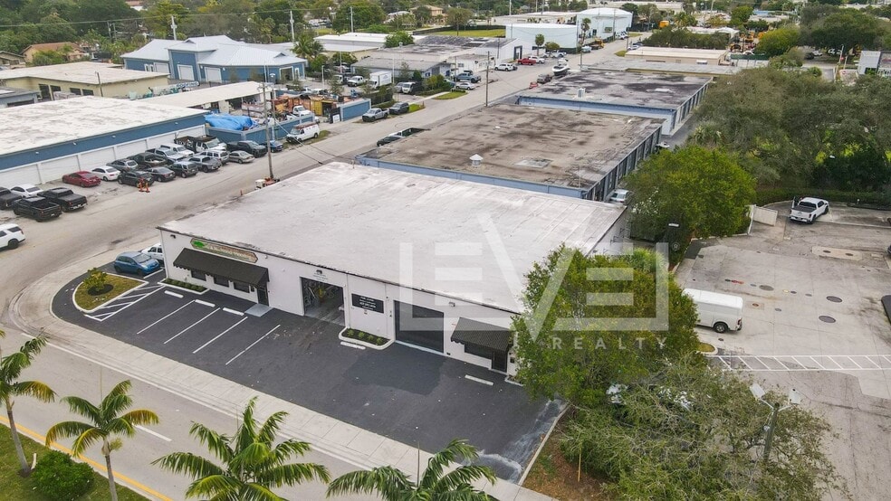 More Photos Of 20 NW 3rd Ave, Deerfield Beach Warehouse For Lease
