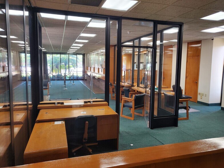 More Photos Of 1750 NE 8th St, Homestead Bank For Sale