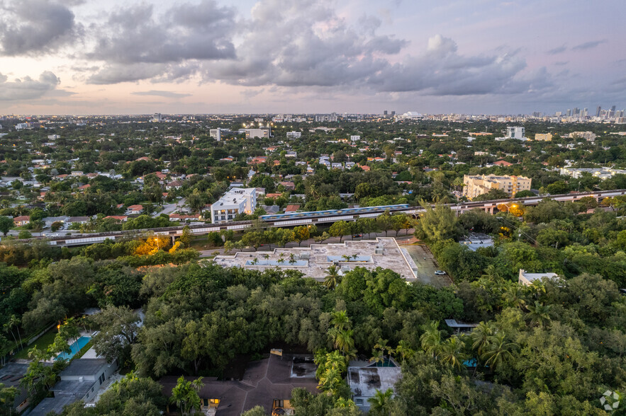 Primary Photo Of 2000 S Dixie Hwy, Miami Office For Lease