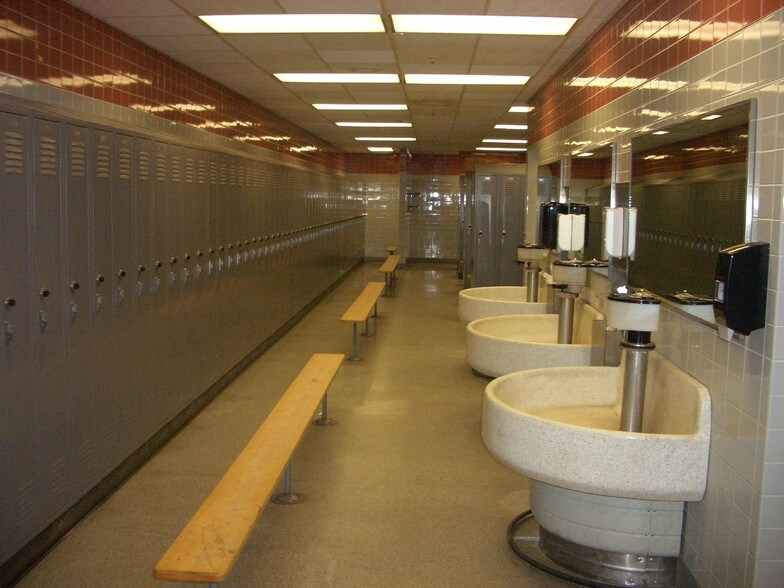 More Photos Of 5000 Woodward Dr, Stevens Point Manufacturing For Lease