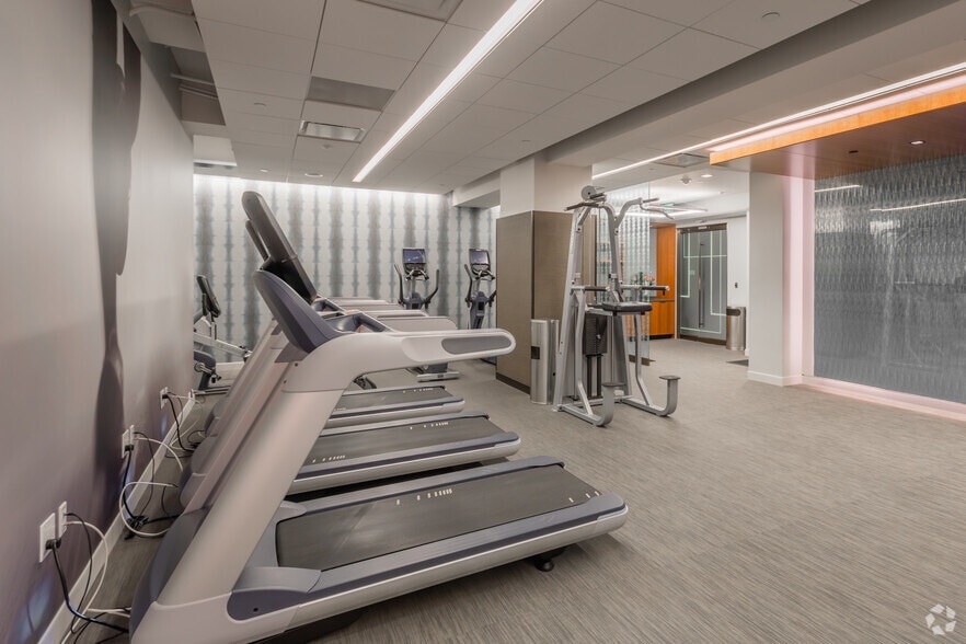 More Photos Of 1500 K St NW, Washington Office For Lease