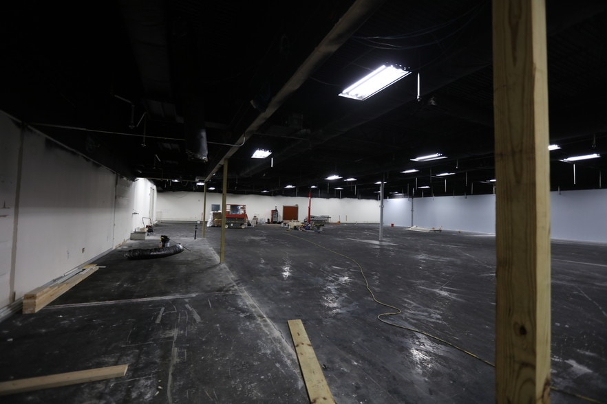 More Photos Of 5055 Austell Rd, Austell Storefront For Lease
