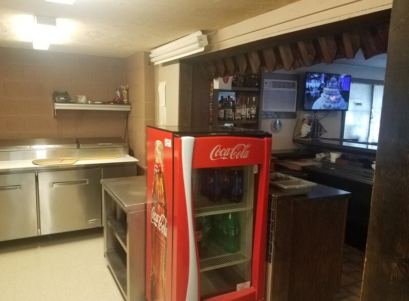 More Photos Of 6418 Chambersburg Rd, Fayetteville Restaurant For Sale