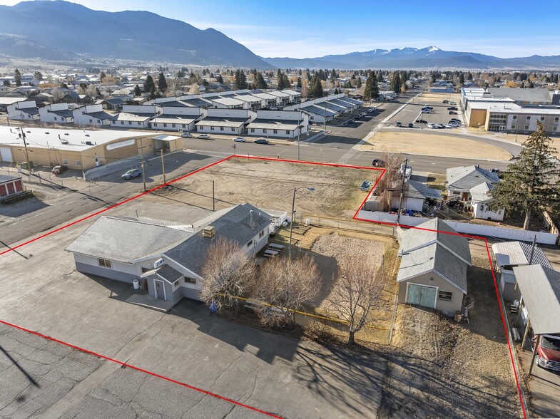 More Photos Of 2740 Elm St, Butte Bar For Sale