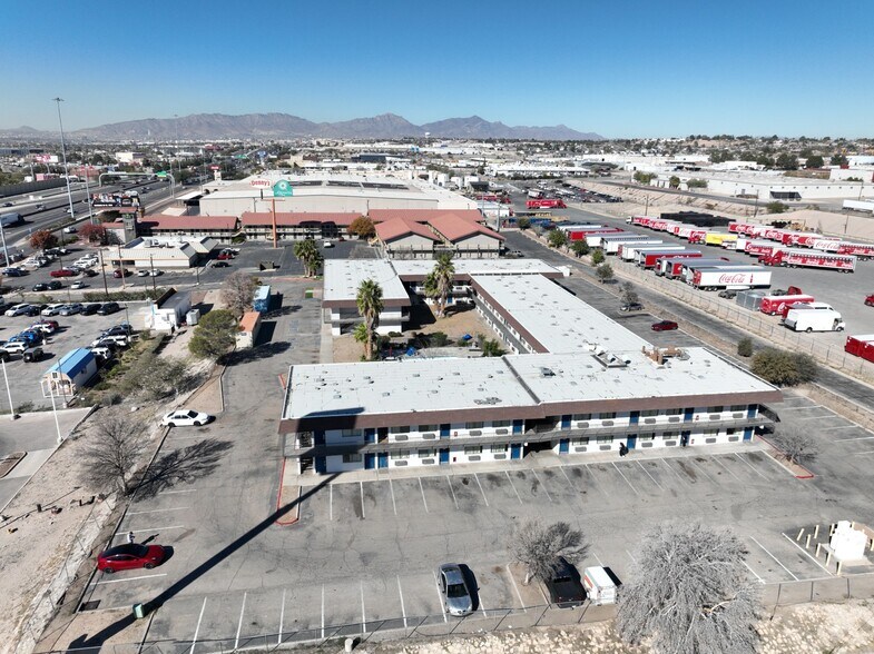 More Photos Of 11049 W Gateway Blvd, El Paso Hotel For Sale