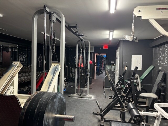 More Photos Of 109 Henderson Dr, Jacksonville Restaurant For Sale