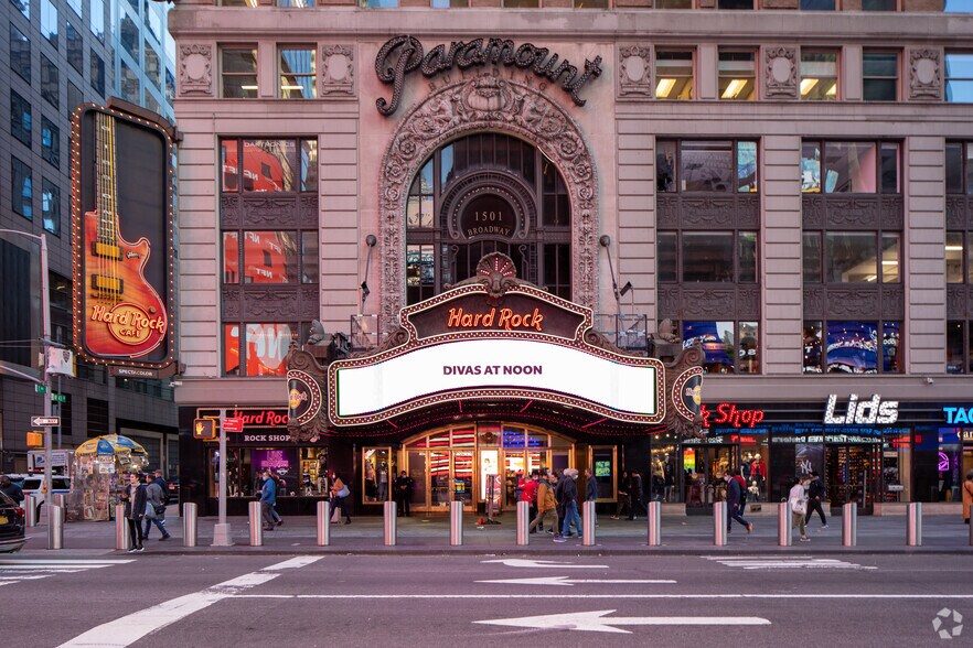 More Photos Of 1501 Broadway, New York Office For Lease