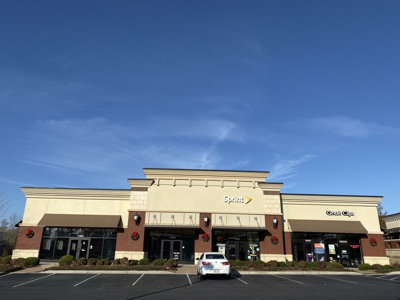 More Photos Of 11651-11657 Parkside Dr, Knoxville Freestanding For Lease