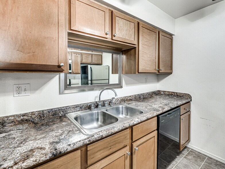 More Photos Of 2302 S 137th East Ave, Tulsa Apartments For Sale