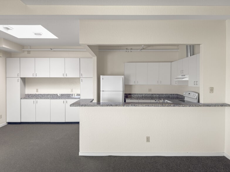 More Photos Of 2974-2980 College Ave, Berkeley Apartments For Lease