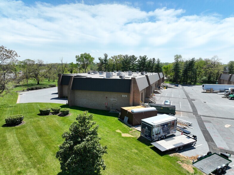 Primary Photo Of 825 Hammonds Ferry Rd, Linthicum Flex For Lease