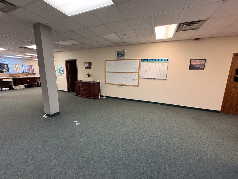More Photos Of 243 E Main St, Alliance Apartments For Sale